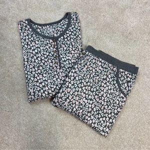 Cuddl Duds pajama set